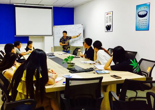 業(yè)務(wù)在學(xué)習(xí)氣液增壓缸解決方案