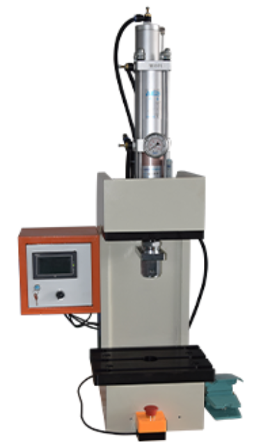 半弓結(jié)構(gòu)壓力機(jī)